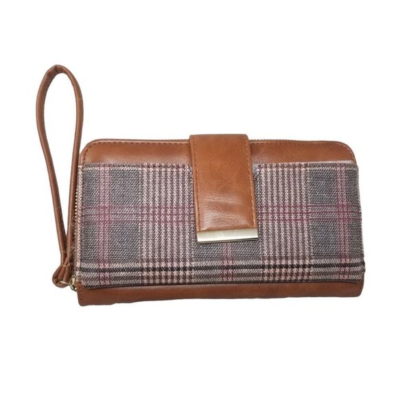 Brown Plaid Wristlet/Clutch Boutique Wallet. - Picture 1 of 16